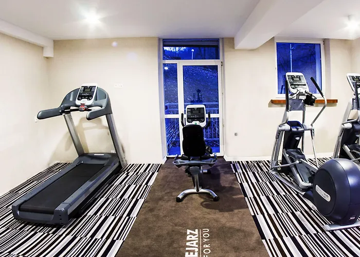 Diuna Beskidy - Dawny Kolejarz 3* אוסטראון